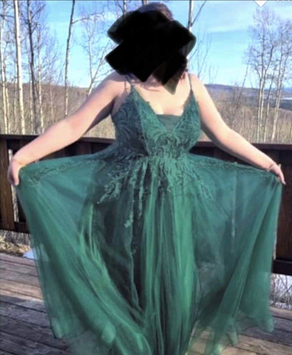 Plus Size 16 Prom Plunge Lace Green A-line Dress on Queenly