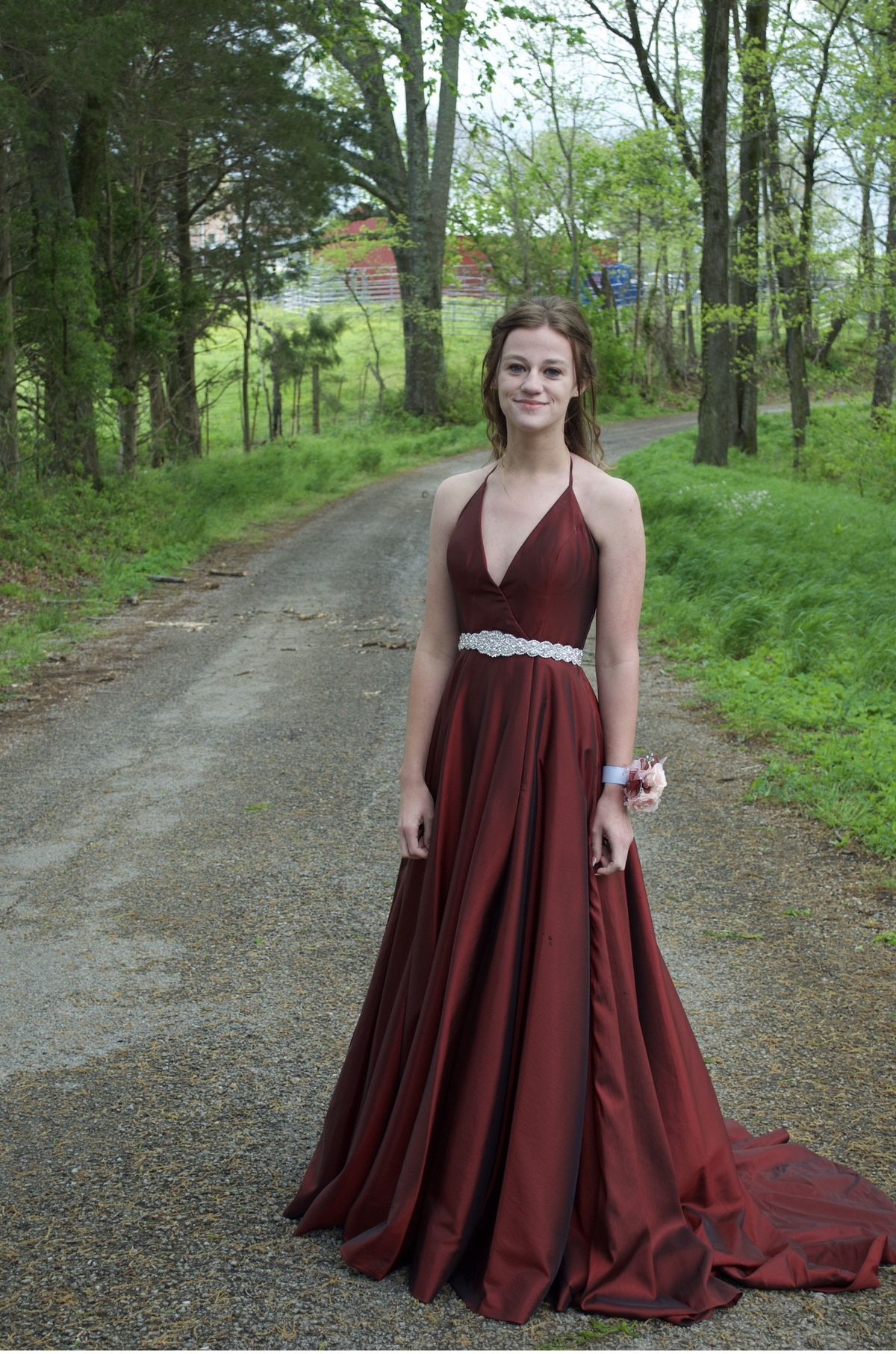 Size 4 Prom Plunge Burgundy Red Ball Gown on Queenly