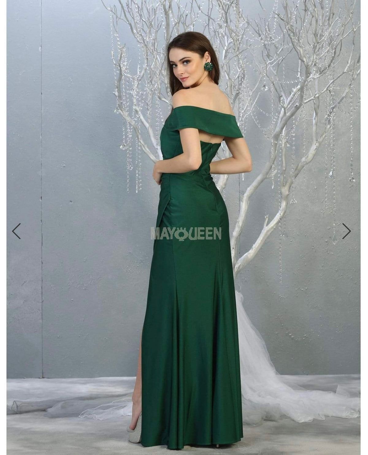 Size 10 Prom Off The Shoulder Emerald Green Side Slit Dress on Queenly