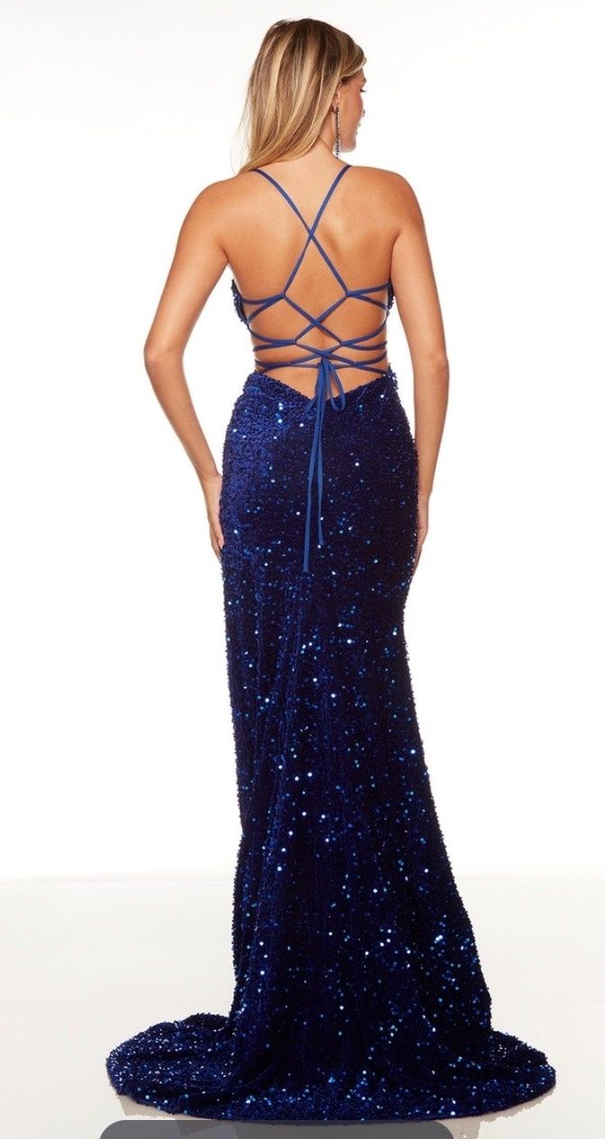 Alyce Paris Size 4 Prom Blue Side Slit Dress on Queenly