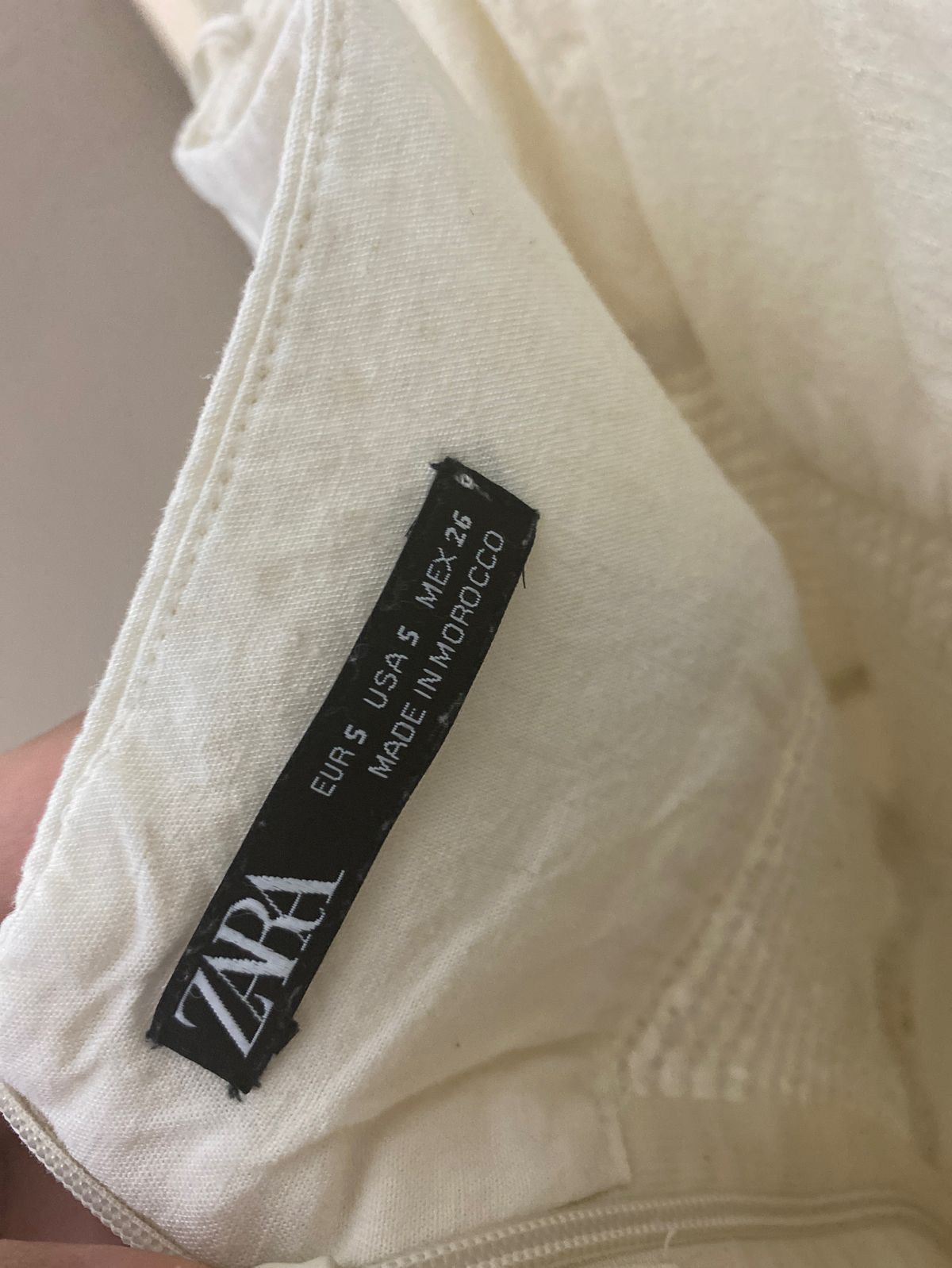 Zara Size S White Floor Length Maxi on Queenly