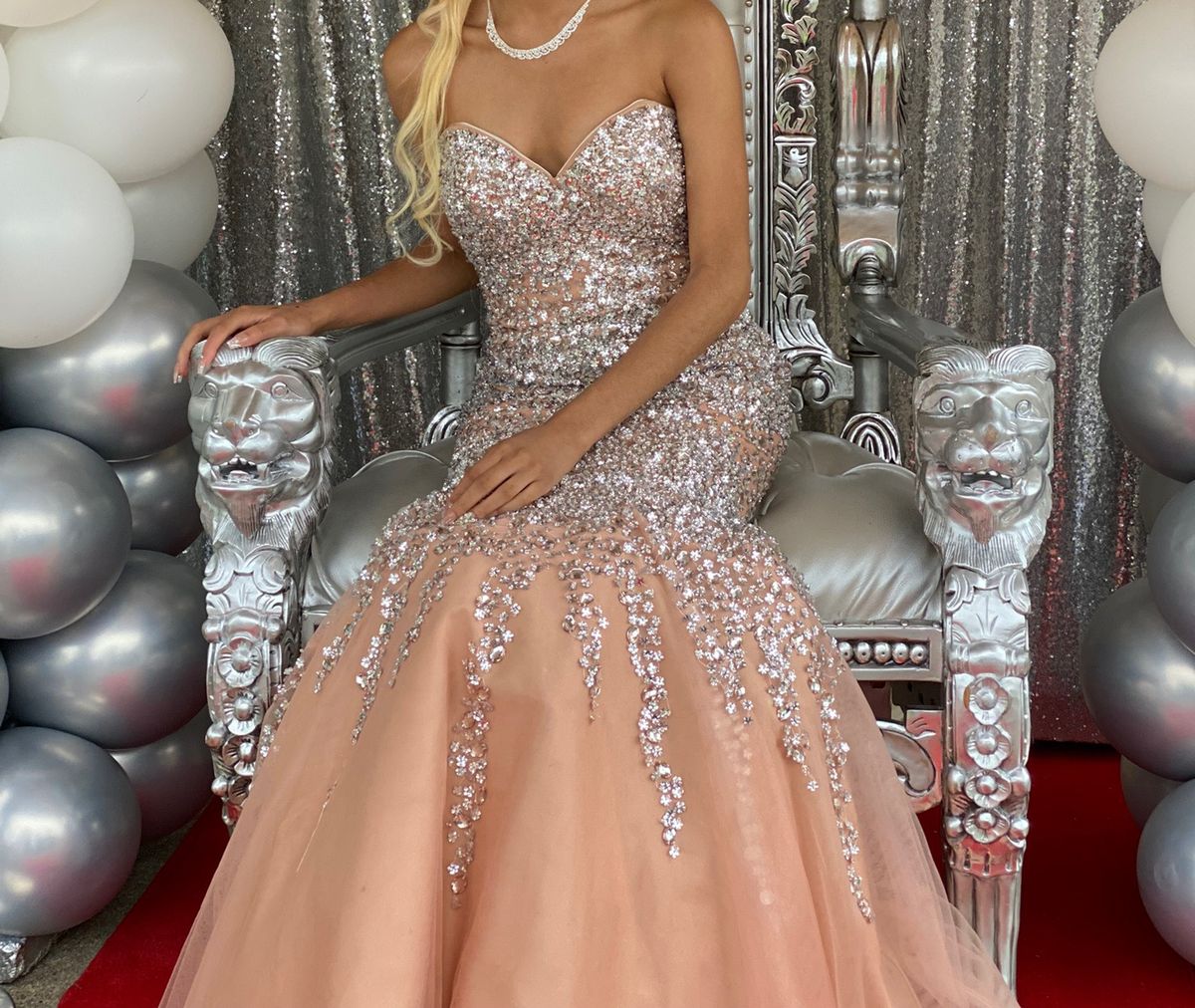 Size 2 Prom Nude Ball Gown on Queenly