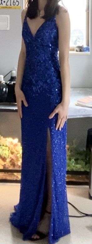 Size 00 Prom Blue Dress With Train on Queenly