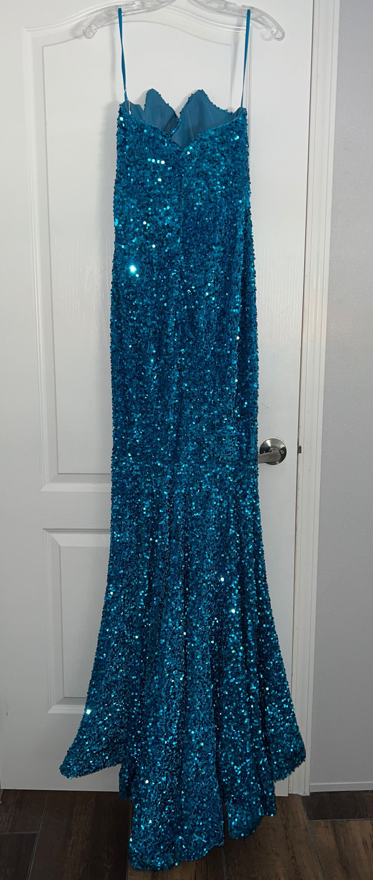 Portia and Scarlett Size 6 Prom Strapless Sequined Turquoise Blue Mermaid Dress on Queenly