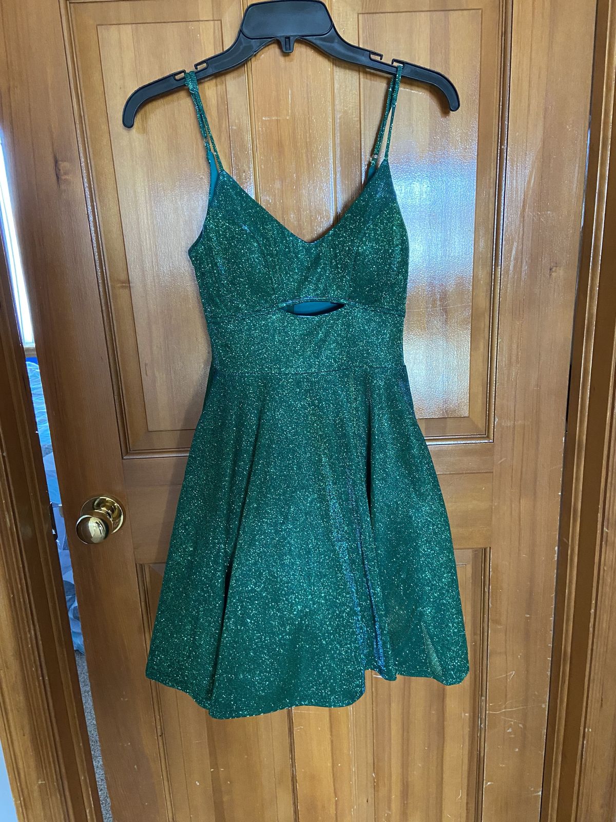 City Vibe Size 0 Homecoming Emerald Green A-line Dress on Queenly
