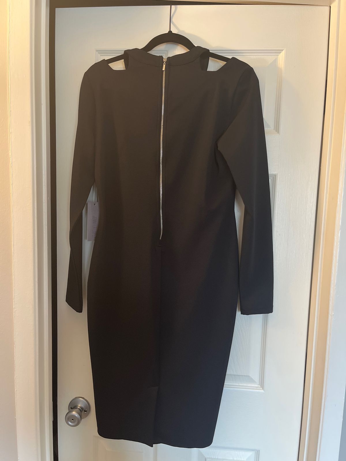 Size 14 Homecoming Long Sleeve Black Cocktail Dress on Queenly