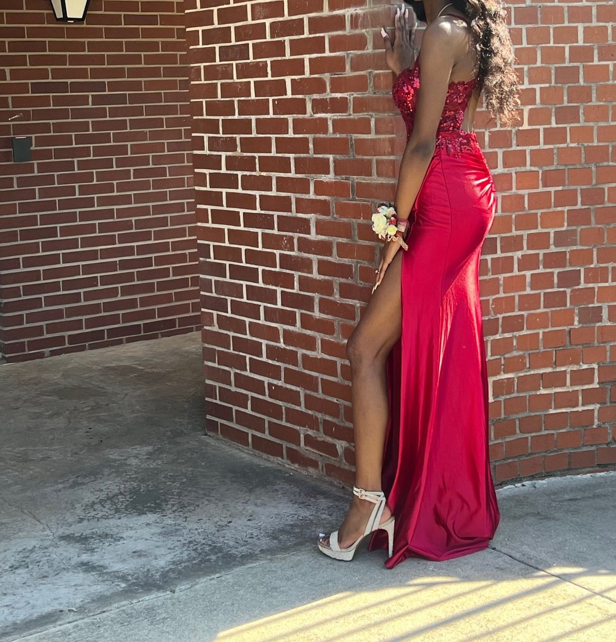 Size 2 Prom Sequined Red Side Slit Dress on Queenly