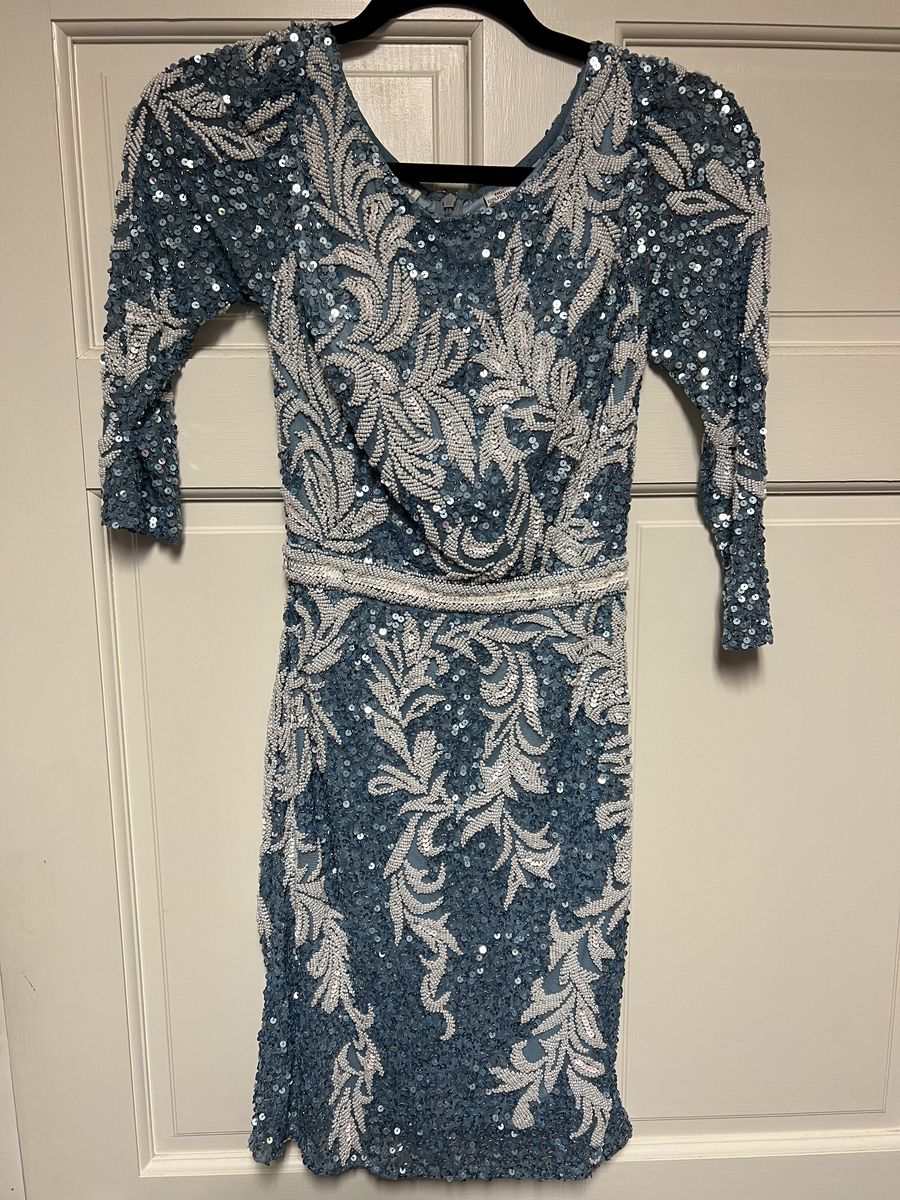 Size 0 Homecoming Long Sleeve Sequined Blue Cocktail Dress on Queenly