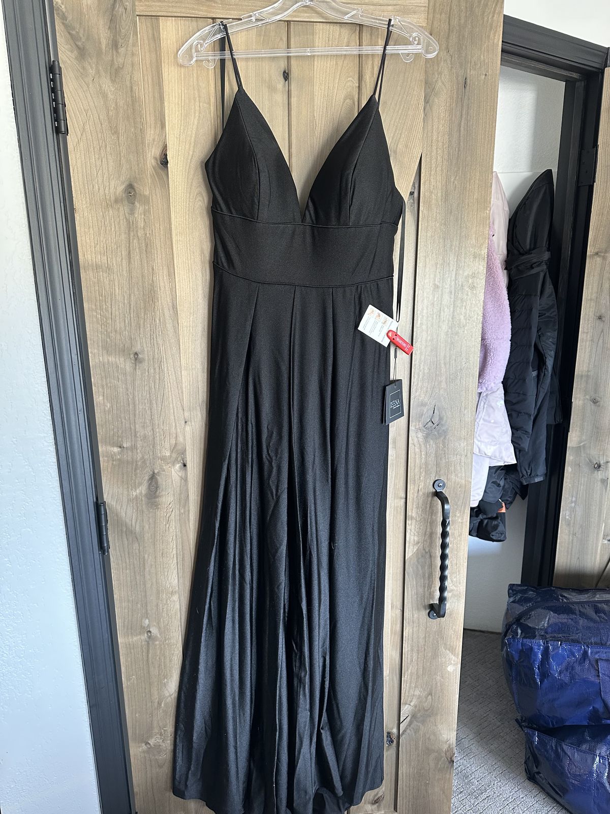 Mac Duggal Size M Prom Black A-line Dress on Queenly