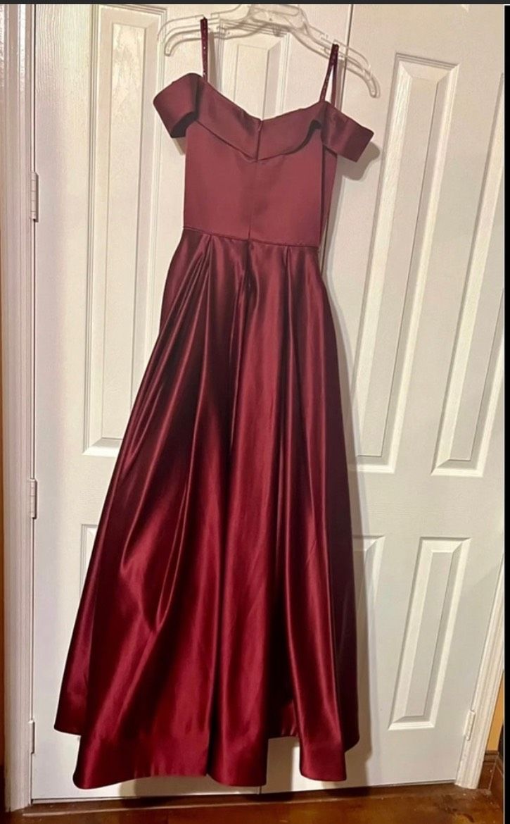 Glow by Colors Size 4 Prom Burgundy Red Ball Gown on Queenly