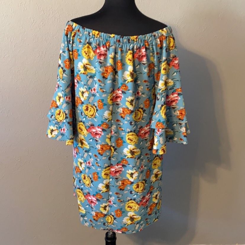 Xhilaration Size M Nightclub Long Sleeve Floral Multicolor Cocktail Dress on Queenly