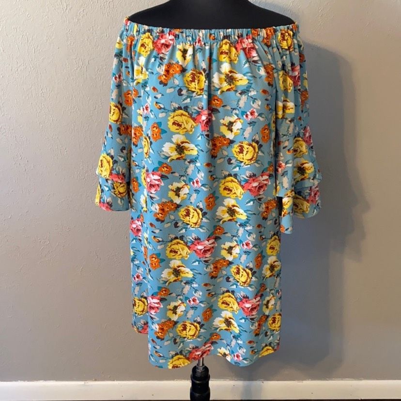 LuLaRoe Size M Homecoming Cap Sleeve Multicolor Cocktail Dress on Queenly