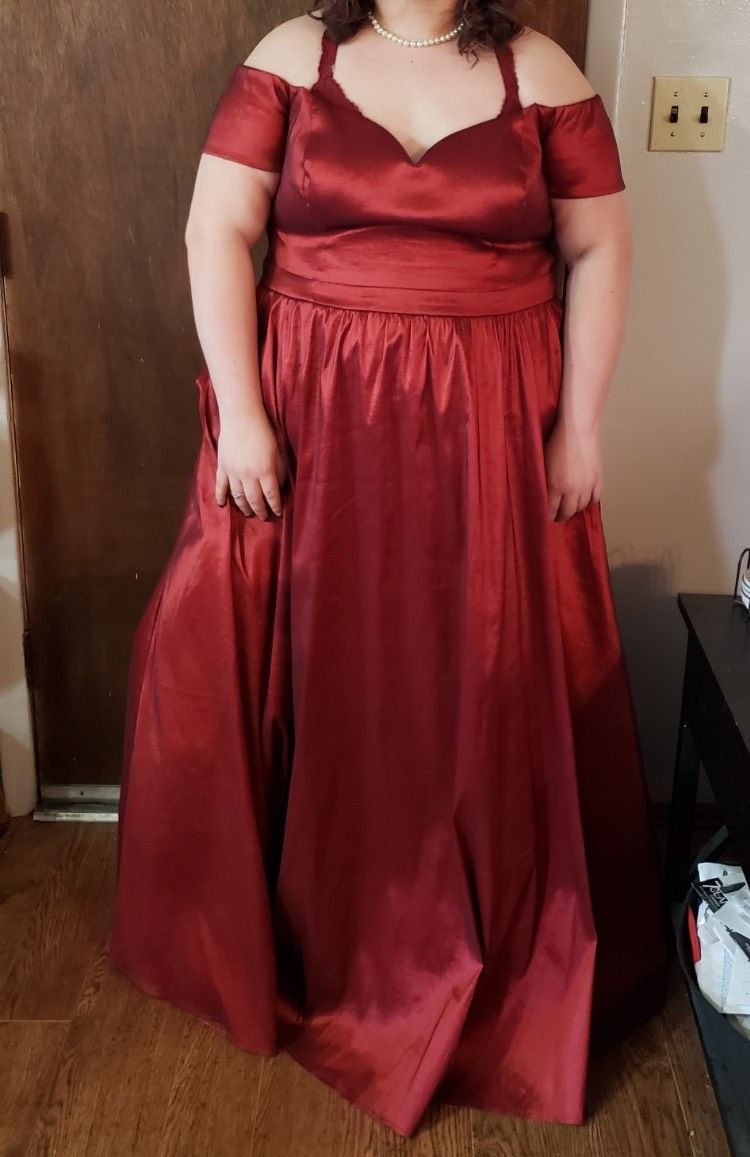 Windsor Size 3X Prom Burgundy Red Ball Gown on Queenly