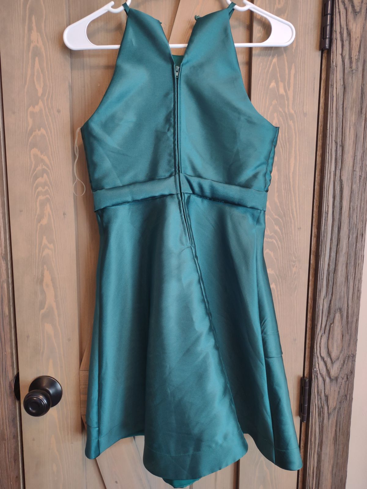xtraordinary Size 14 Homecoming Halter Emerald Green A-line Dress on Queenly