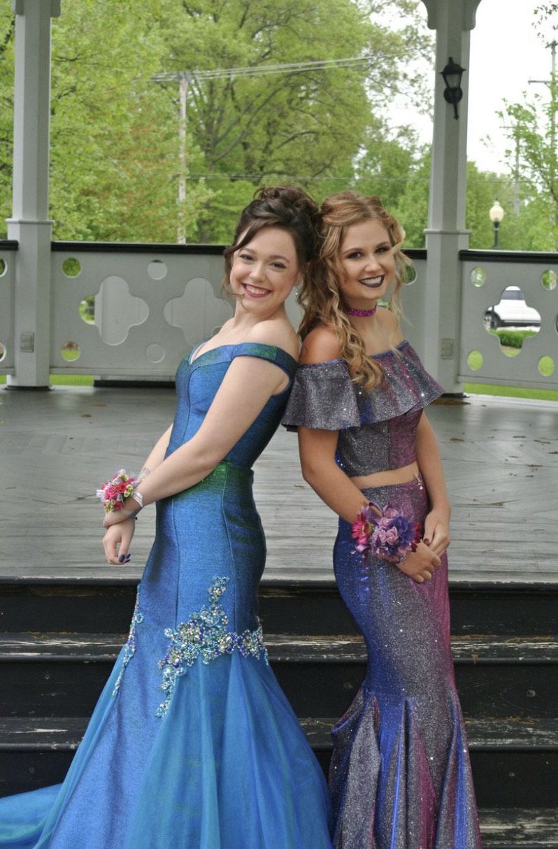 Size 2 Prom Off The Shoulder Blue Mermaid Dress on Queenly