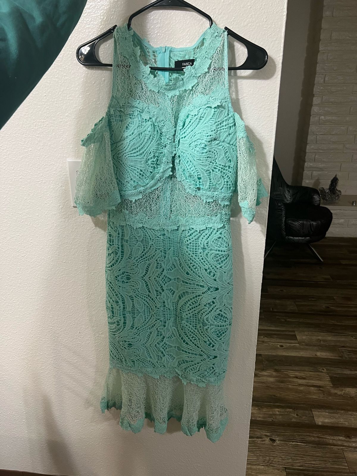 Size 6 Green Cocktail Dress on Queenly