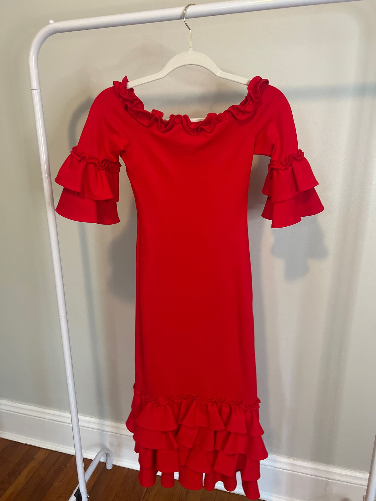 Size XS Wedding Guest Long Sleeve Red Cocktail Dress on Queenly