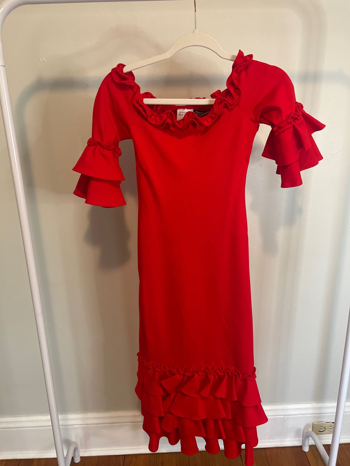 Size XS Wedding Guest Long Sleeve Red Cocktail Dress on Queenly