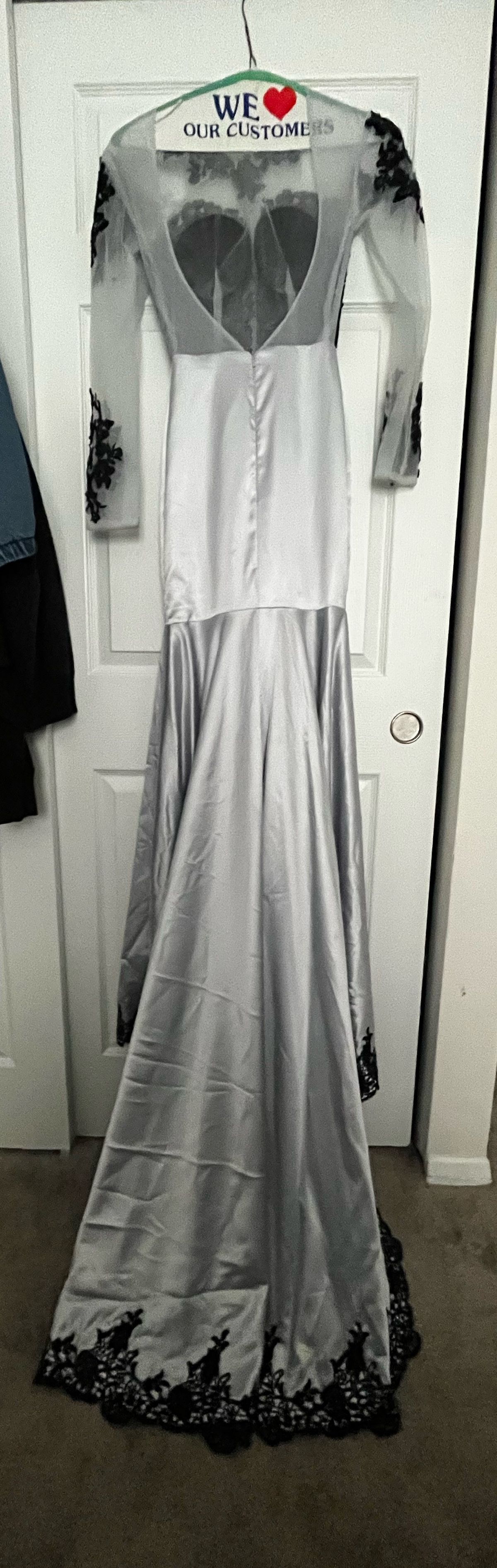 Size 0 Prom Long Sleeve Silver Mermaid Dress on Queenly