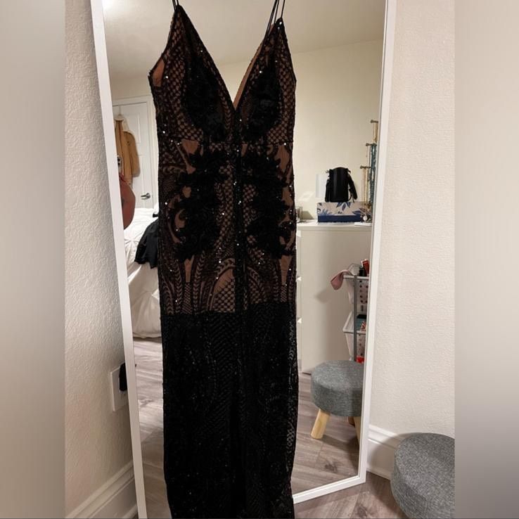 Topshop Size 2 Wedding Guest Plunge Black Cocktail Dress on Queenly