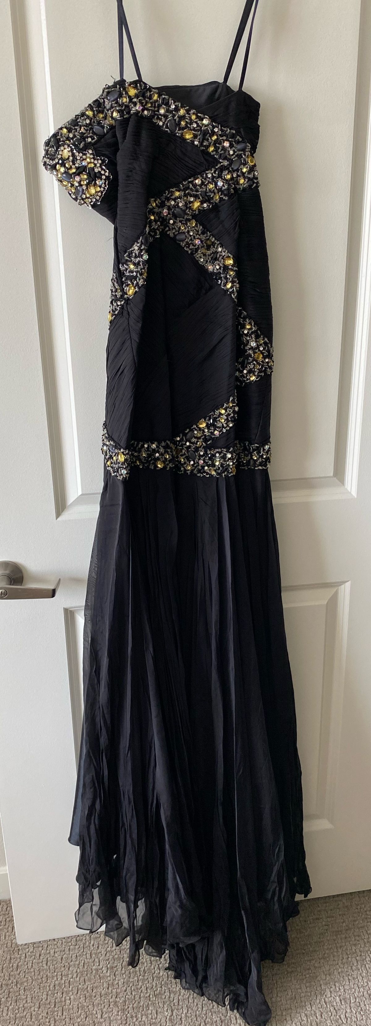 Mac Duggal Size 4 Prom Strapless Sequined Black Mermaid Dress on Queenly