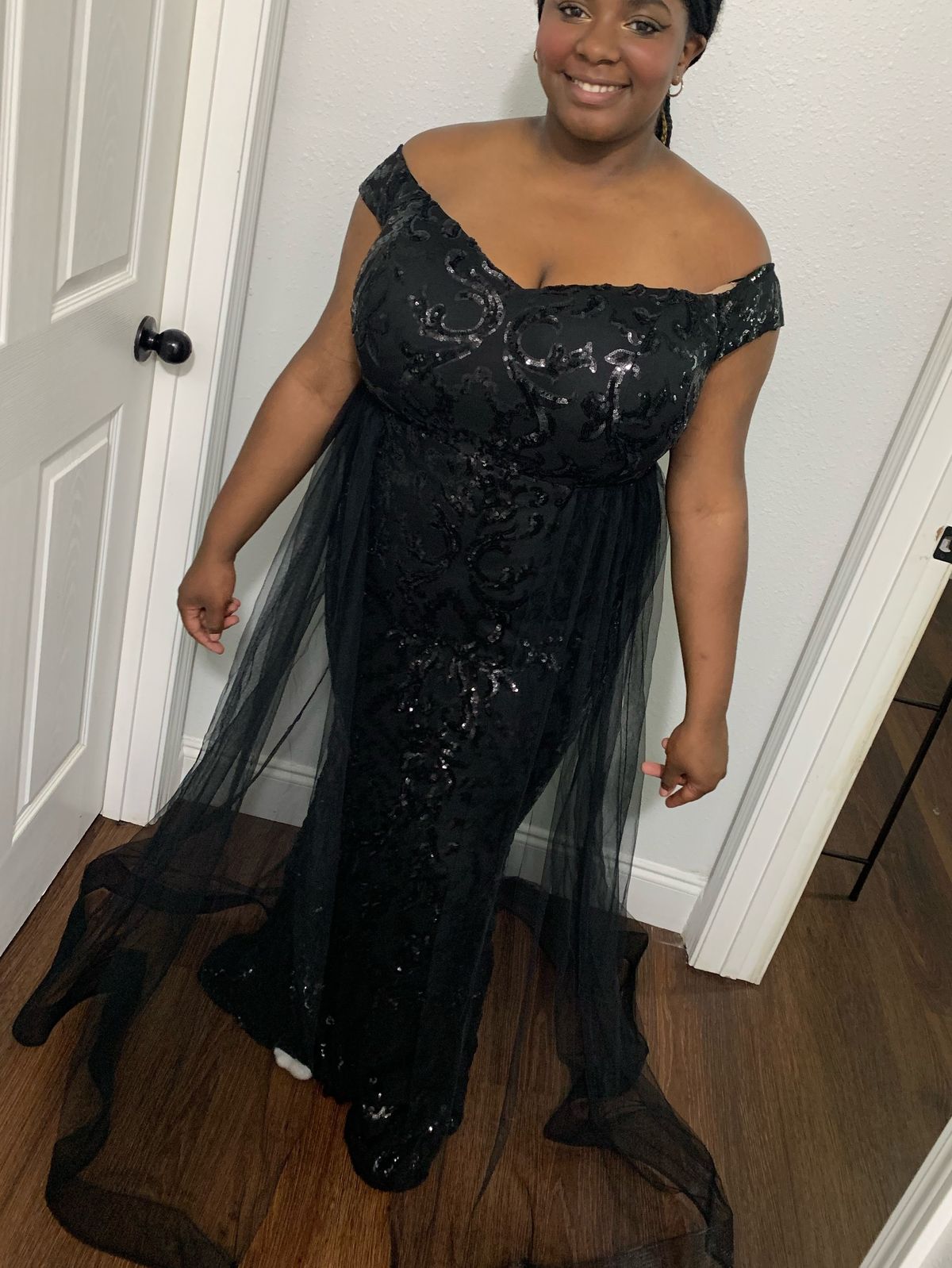 Fashion Nova Plus Size 16 Prom Off The Shoulder Black Ball Gown on