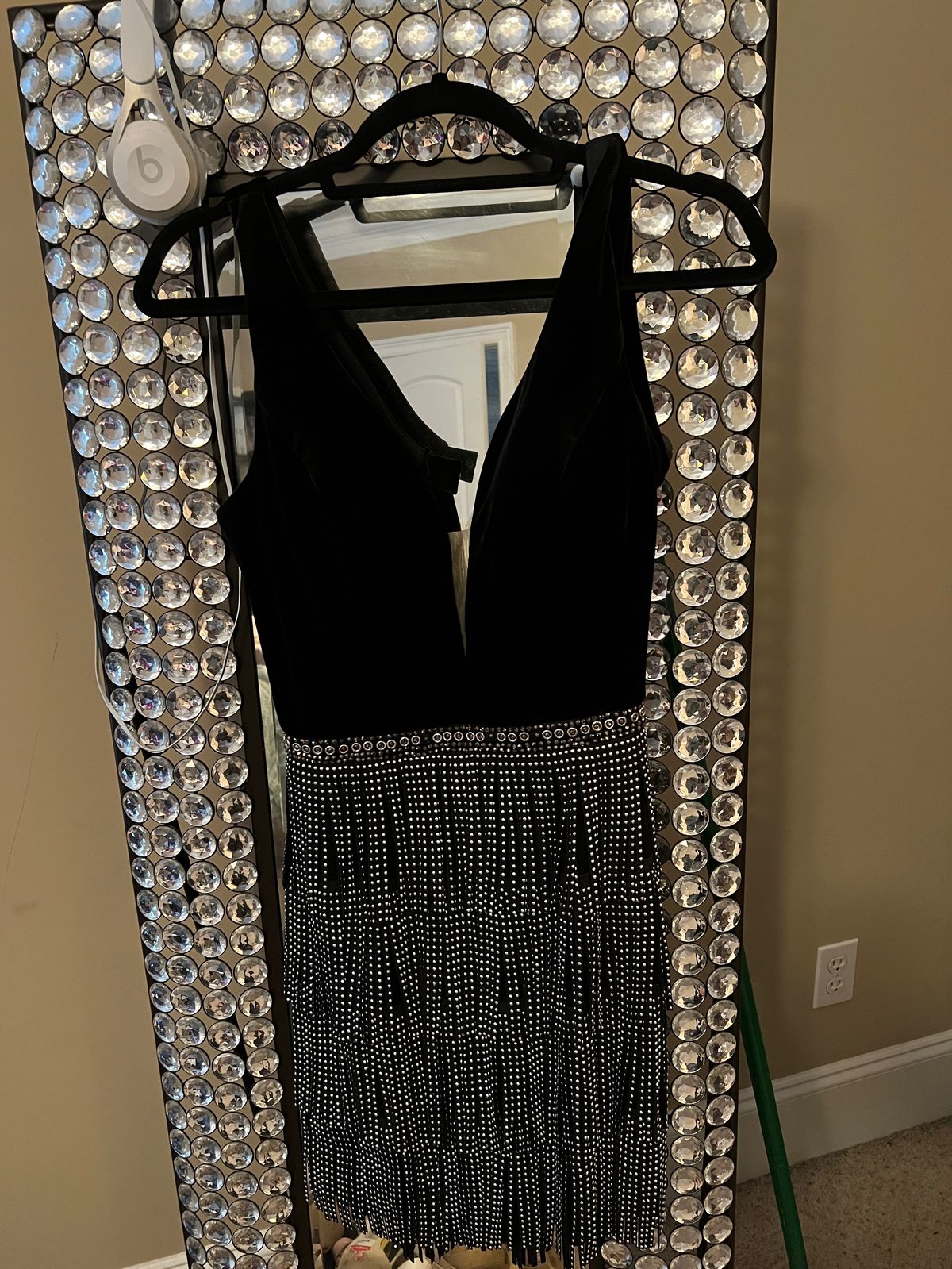 Alyce Paris Size 12 Prom Plunge Black Cocktail Dress on Queenly