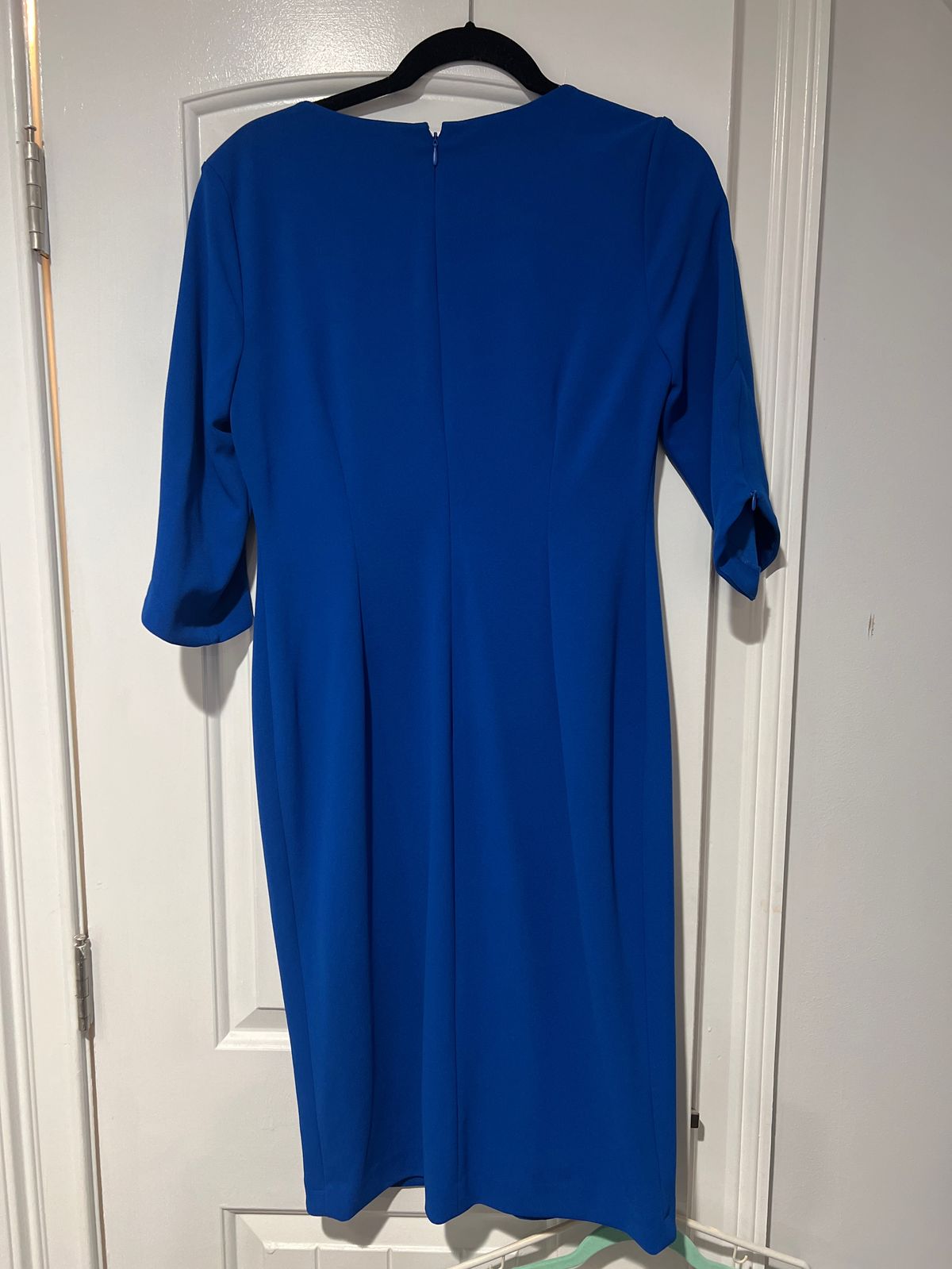 Calvin Klein Size 10 Prom Plunge Royal Blue A-line Dress on Queenly