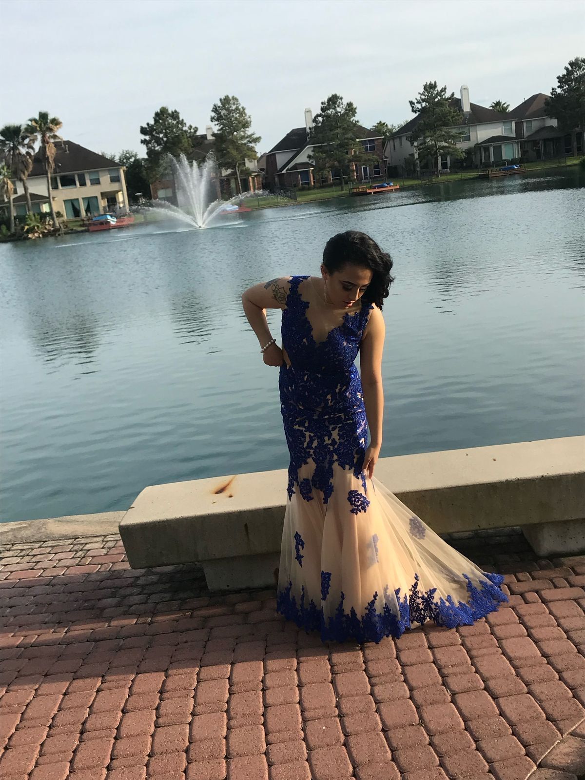 Dave and Johnny Size 2 Prom Blue Mermaid Dress on Queenly