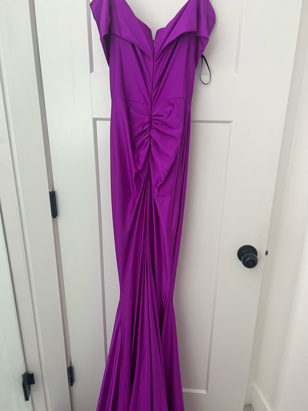 Jessica Angel Size 4 Pageant Pink Floor Length Maxi on Queenly