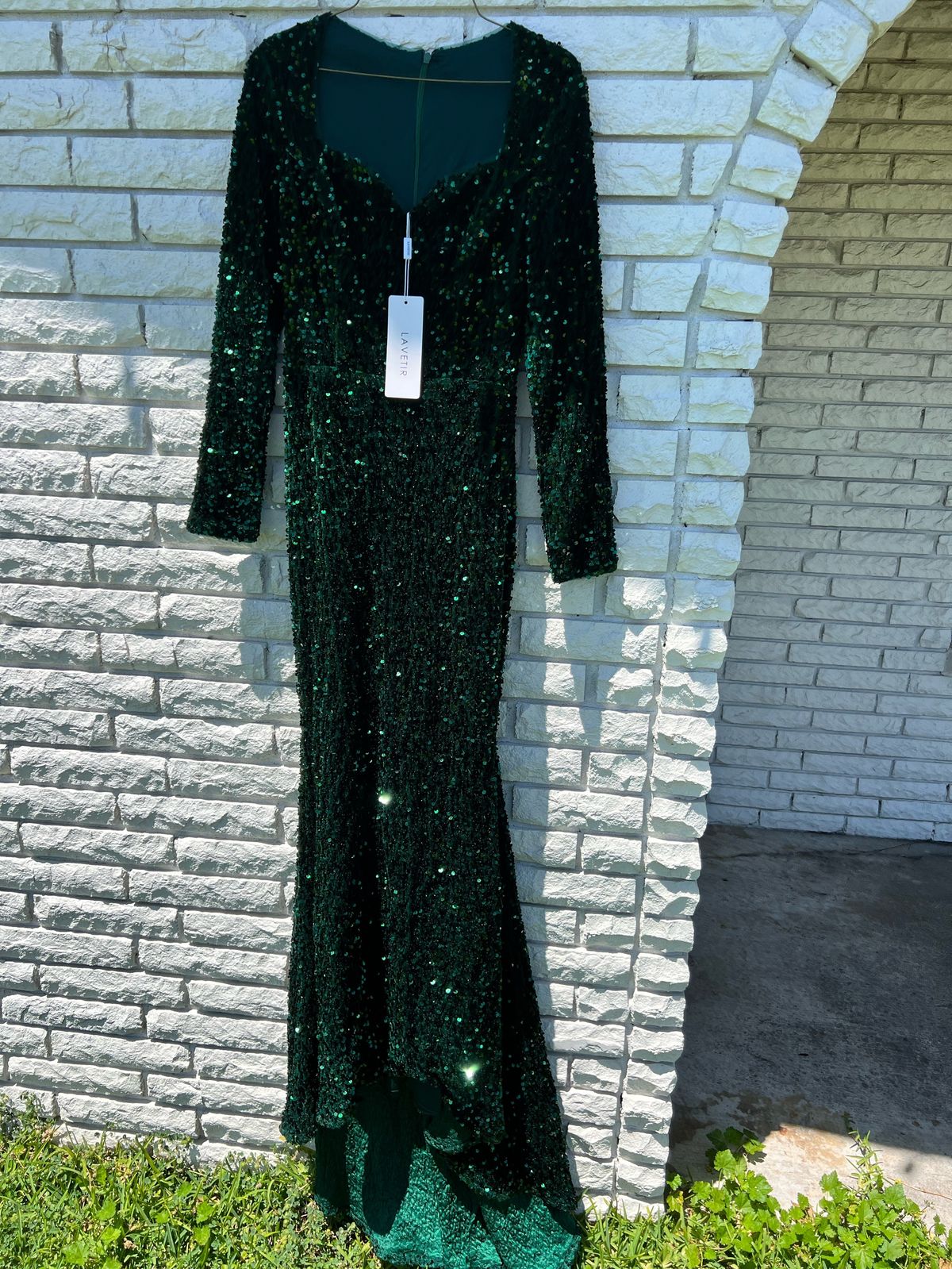 Size 4 Prom Long Sleeve Sequined Emerald Green Mermaid Dress on Queenly