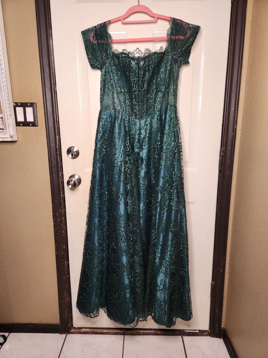 Size 14 Prom Green A-line Dress on Queenly