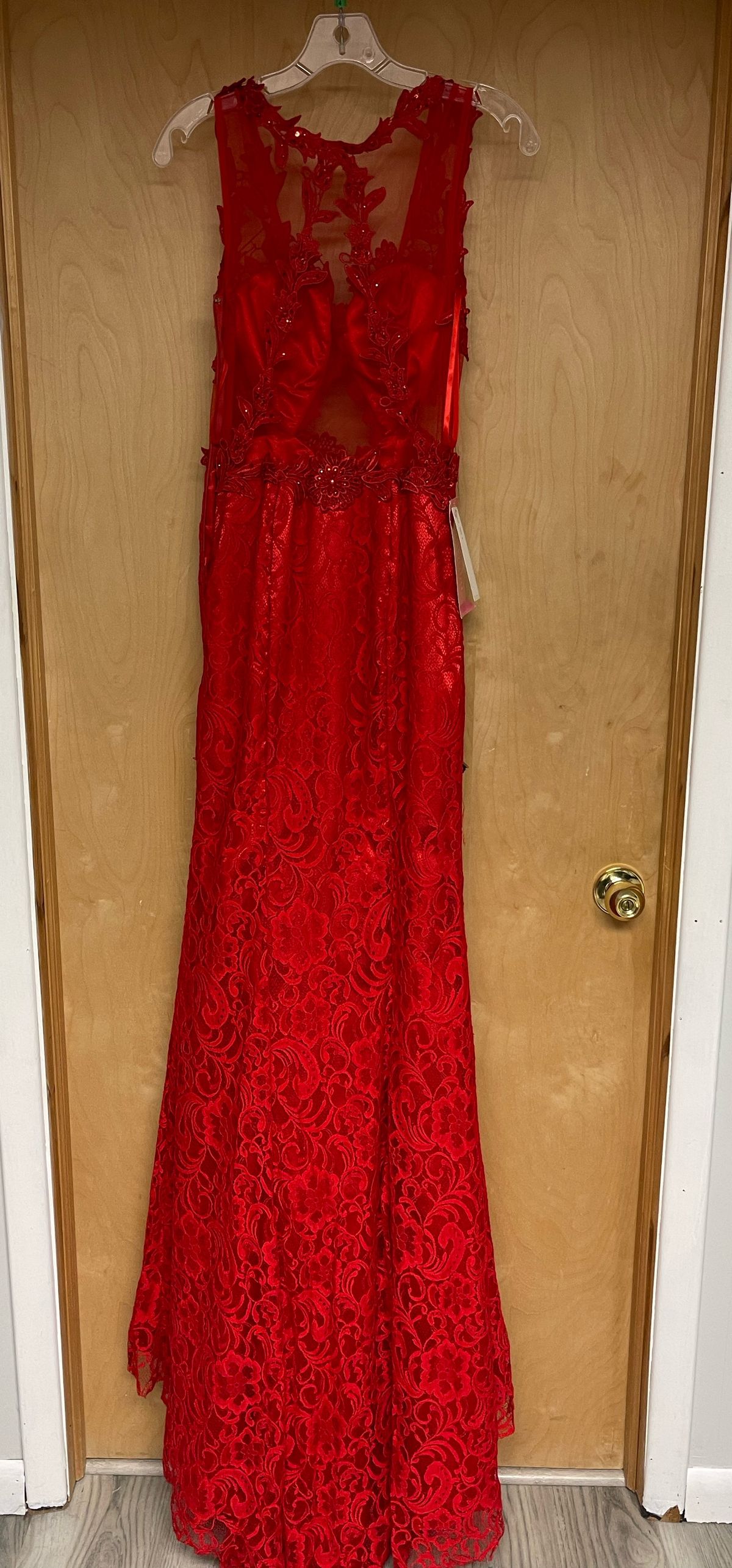 Size 4 Prom Lace Red Mermaid Dress on Queenly