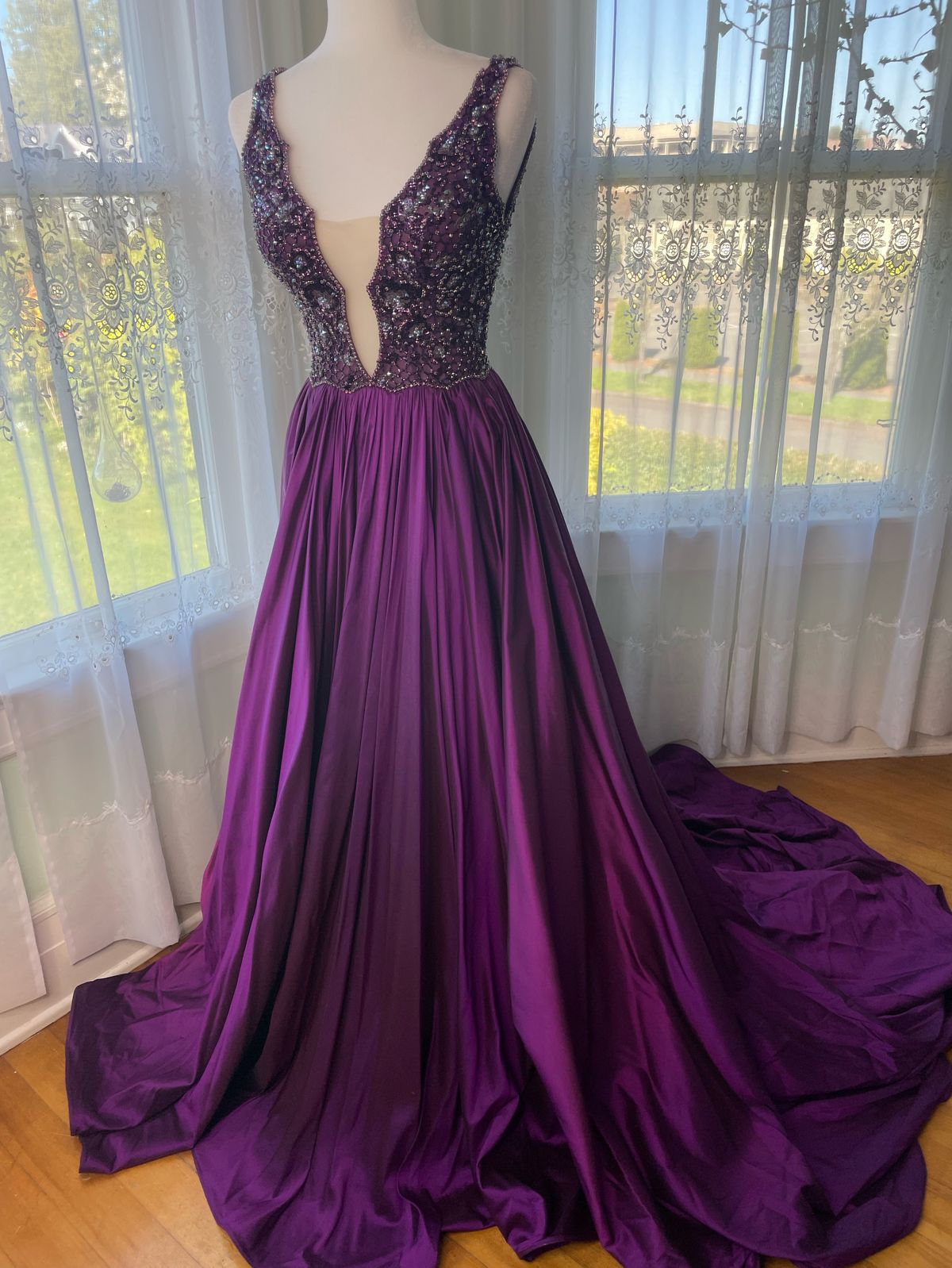 Jovani Size 6 Prom Plunge Sequined Purple Ball Gown on Queenly
