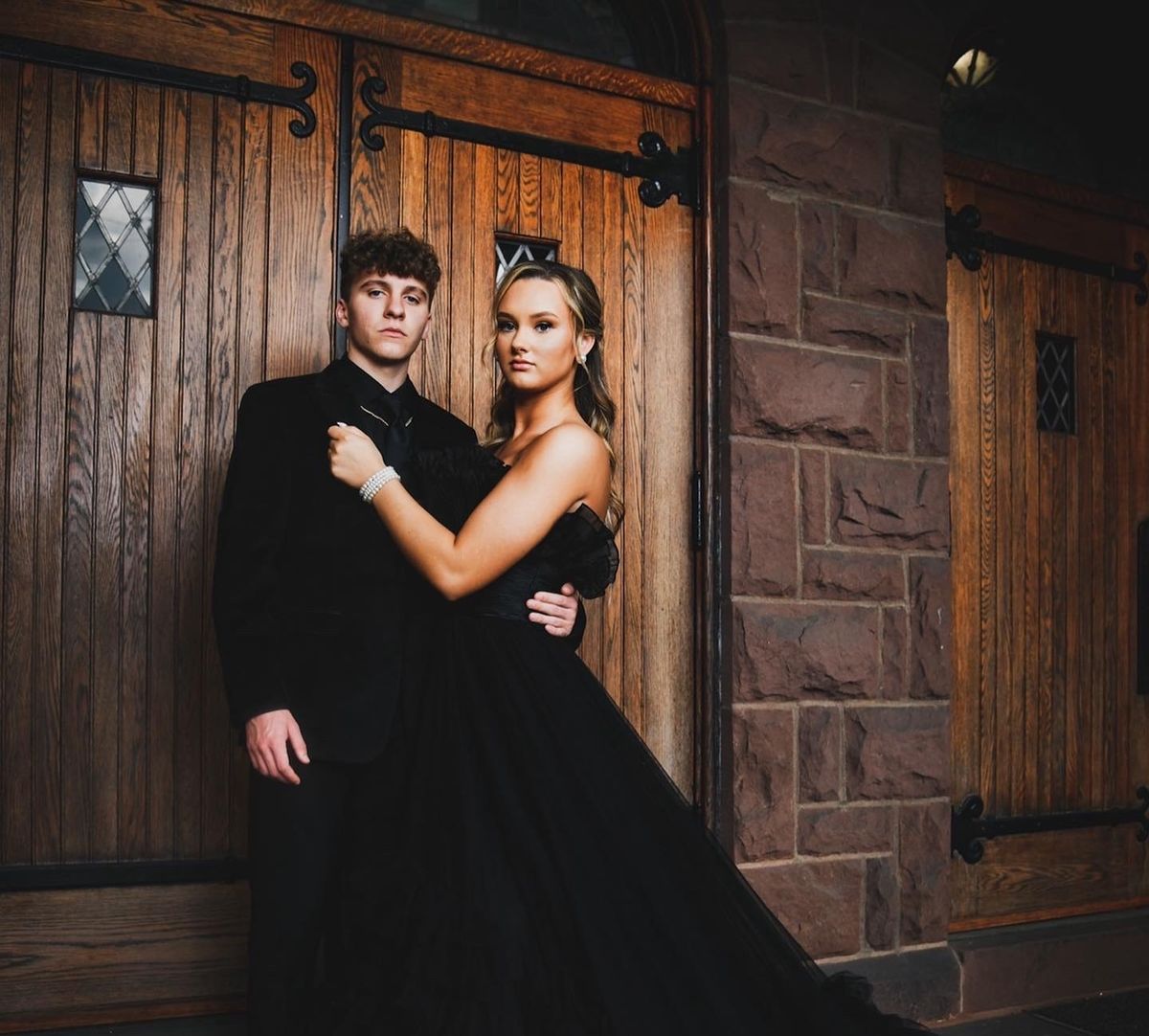 Sherri Hill Size 4 Prom Black Dress With Train on Queenly