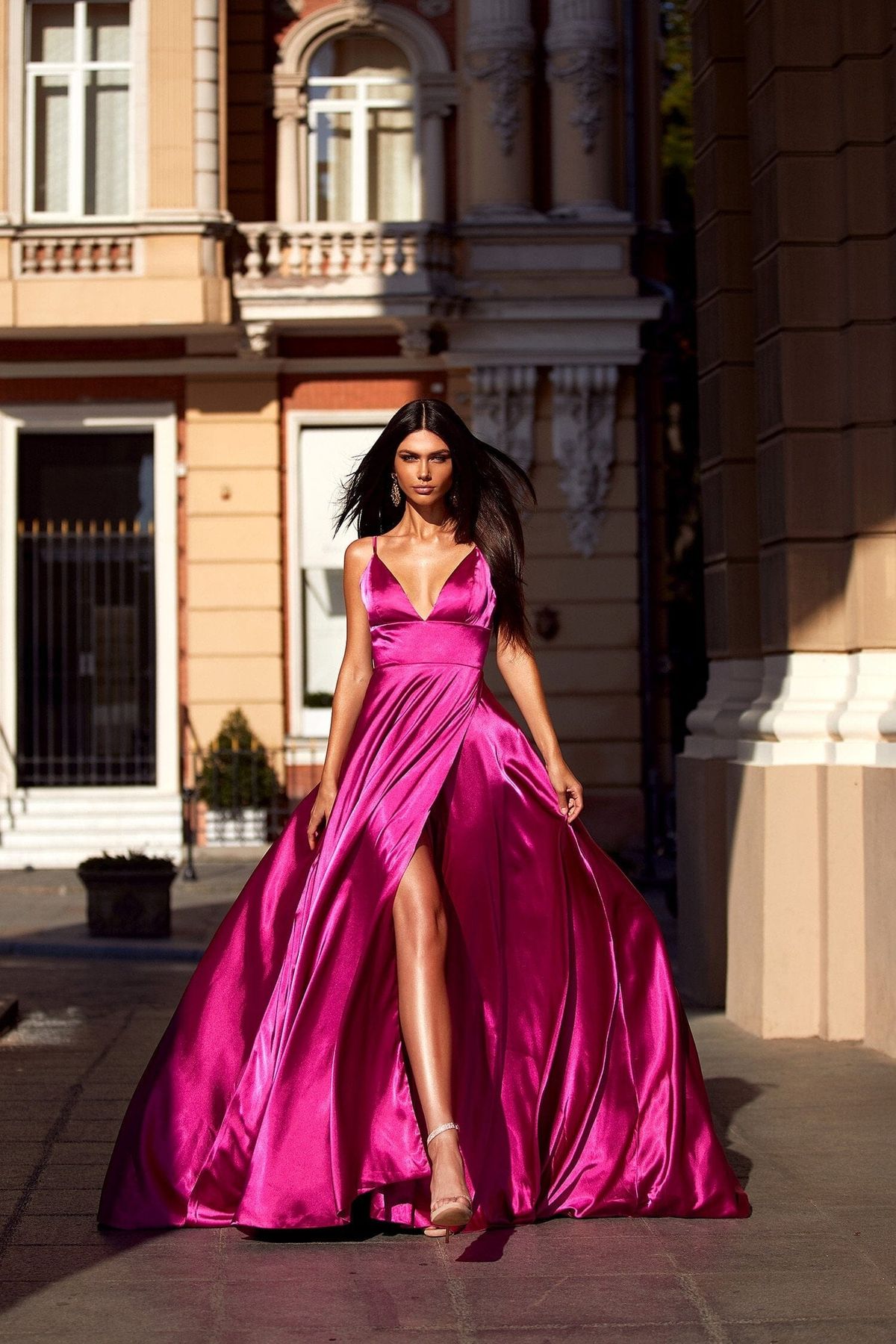 Style Ruru Alamour The Label Size XS Satin Hot Pink Side Slit Dress on Queenly