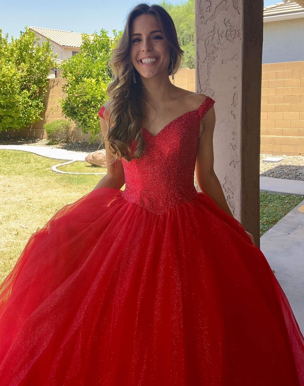 Style 54206 Sherri Hill Size 4 Pageant Off The Shoulder Lace Red Ball Gown on Queenly