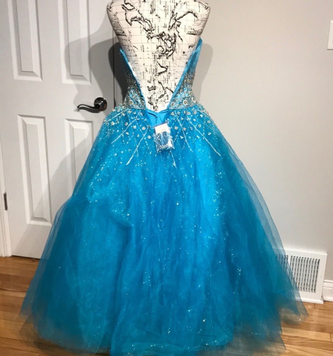 Fire & Ice Size 0 Prom Strapless Sequined Turquoise Blue Ball Gown on Queenly