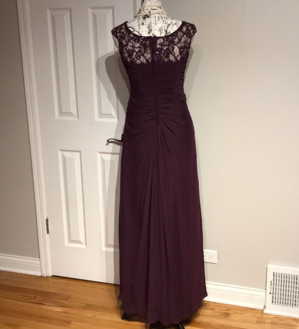 Forever Yours Size 4 Prom Lace Purple A-line Dress on Queenly