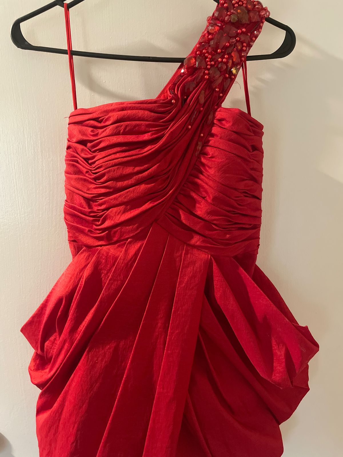 Size 0 Prom One Shoulder Sequined Red A-line Dress on Queenly