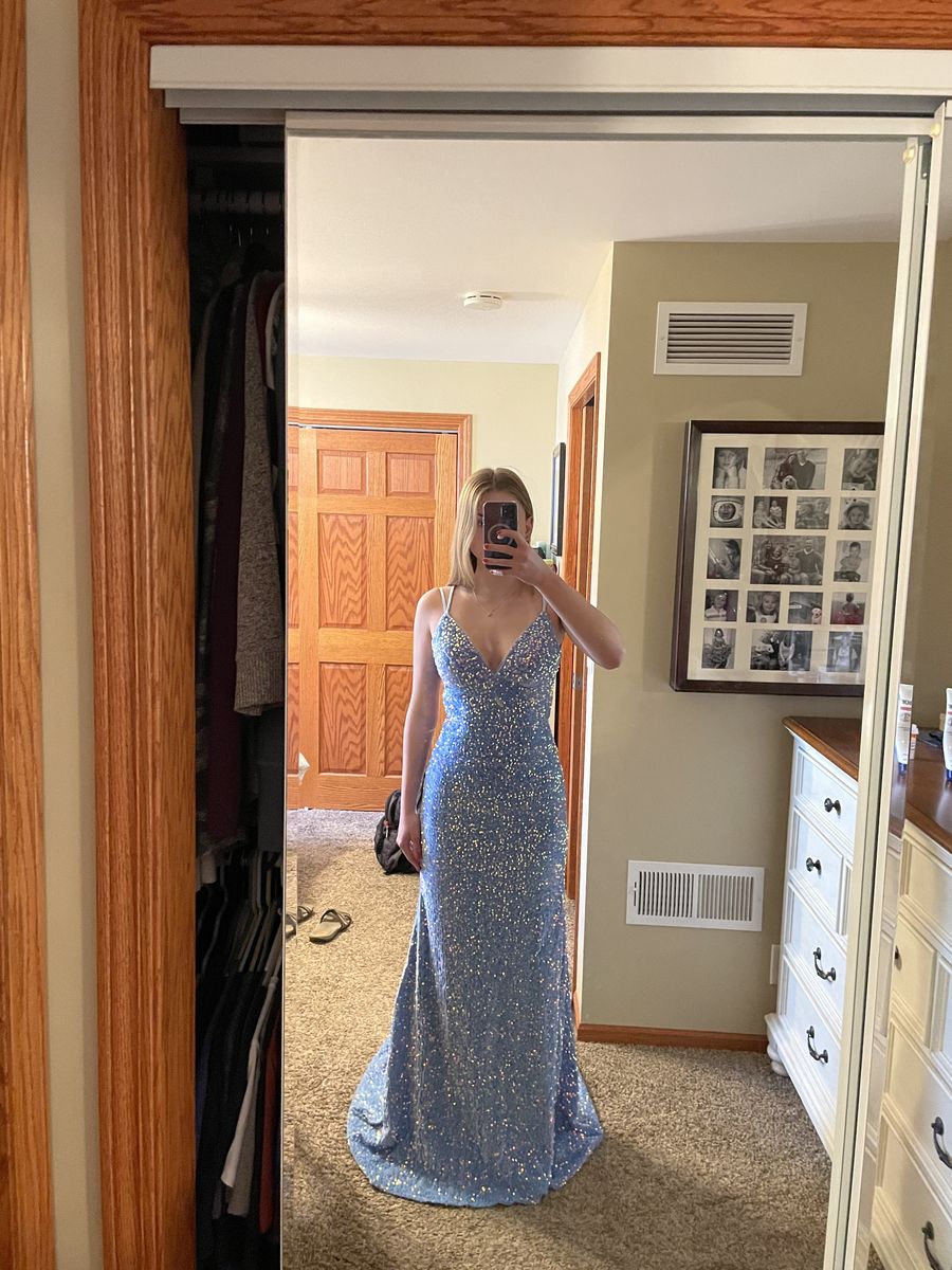 Llella Size 4 Prom Light Blue Mermaid Dress on Queenly