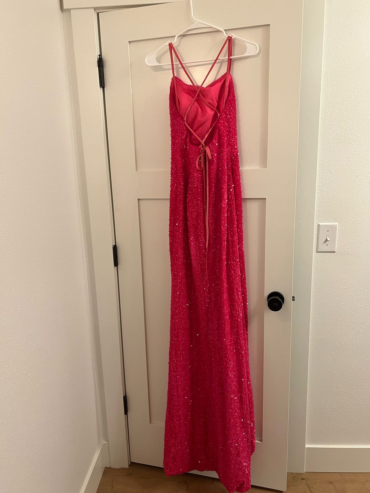 Size 2 Prom Hot Pink Side Slit Dress on Queenly