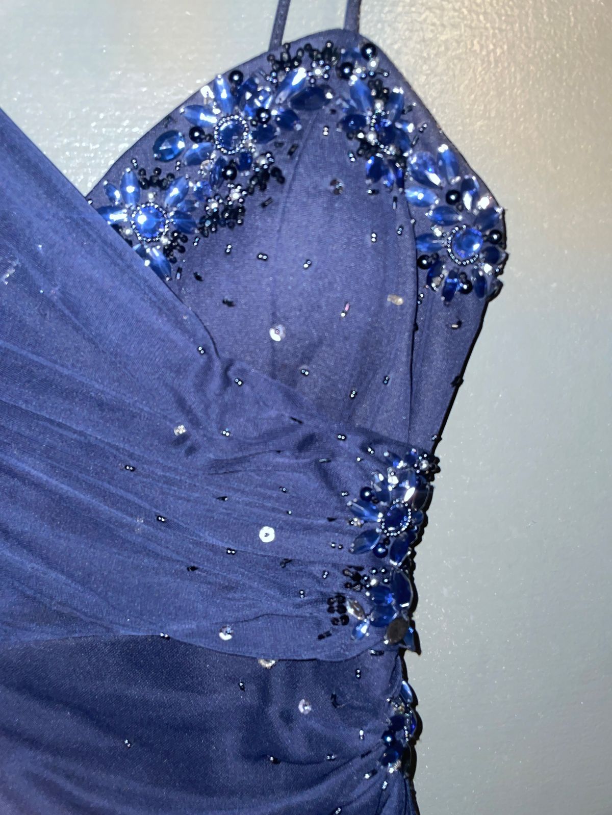 Size 6 Prom One Shoulder Sequined Navy Blue Floor Length Maxi on Queenly