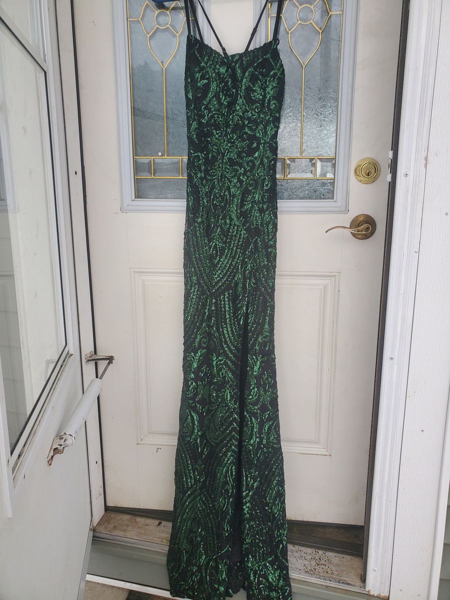 Windsor Size 0 Green A-line Dress on Queenly