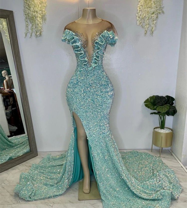 Plus Size 22 Prom Plunge Light Blue Mermaid Dress on Queenly