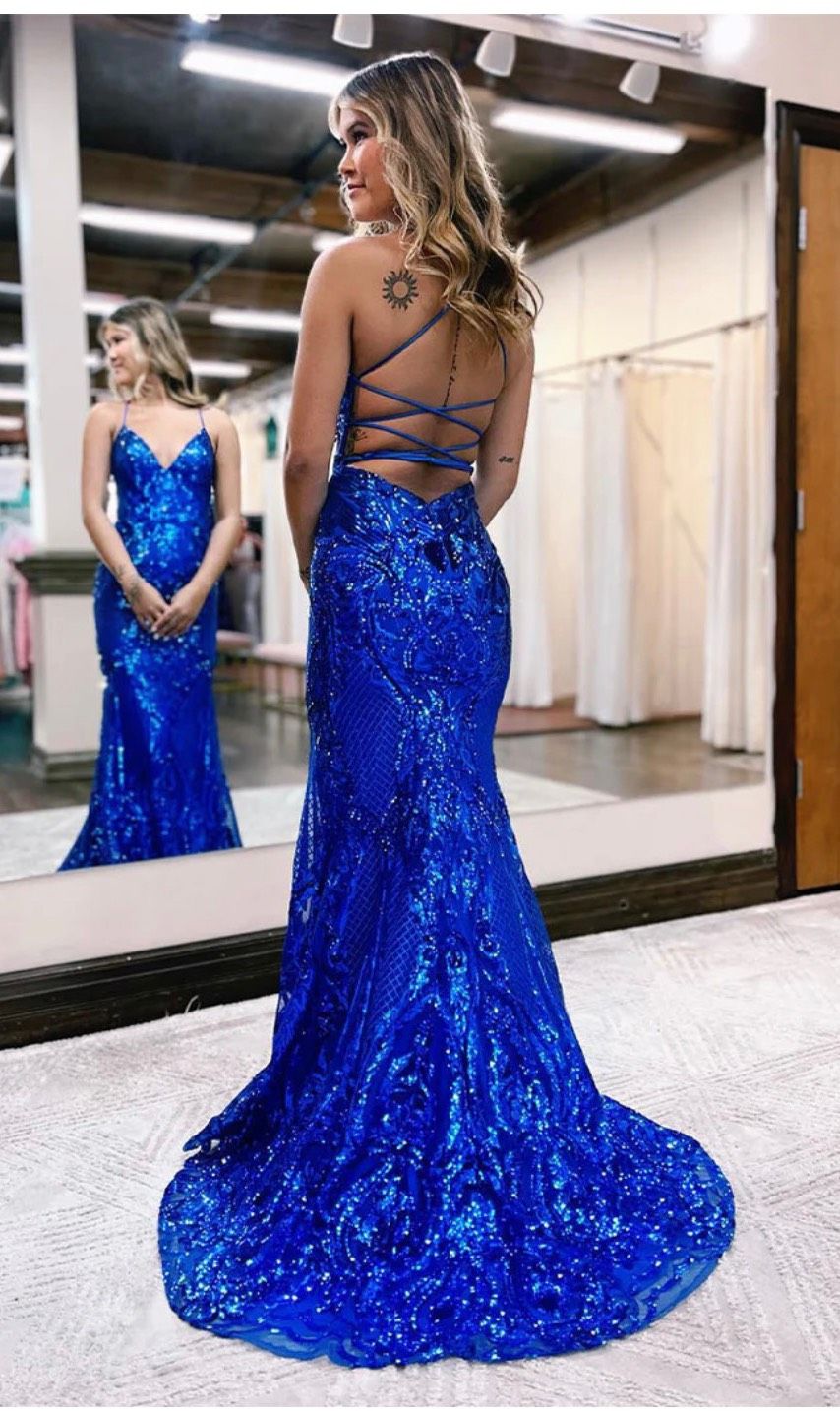Size 14 Prom Lace Blue Mermaid Dress on Queenly