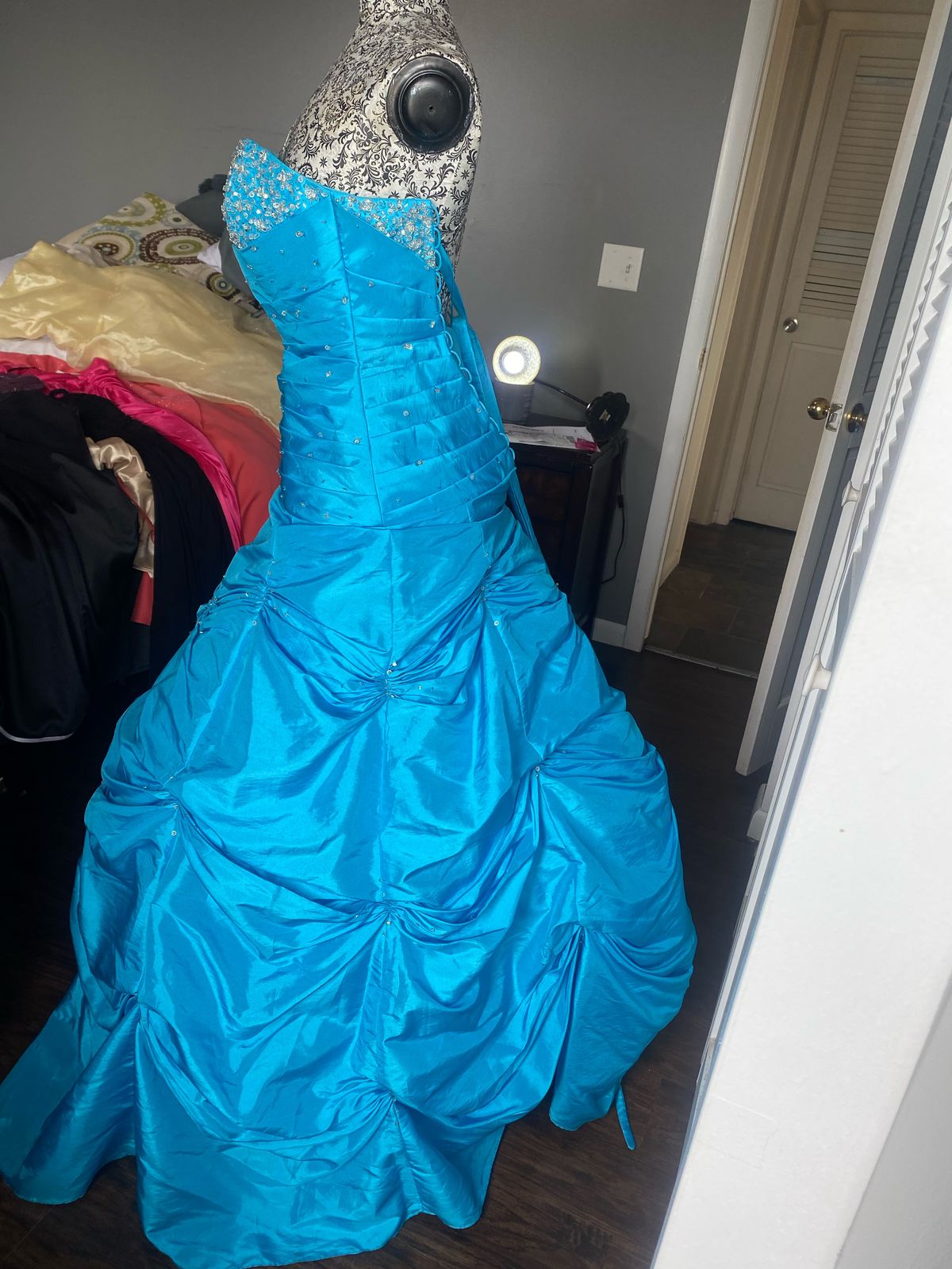 MoriLee Size 4 Prom Blue Dress With Train on Queenly