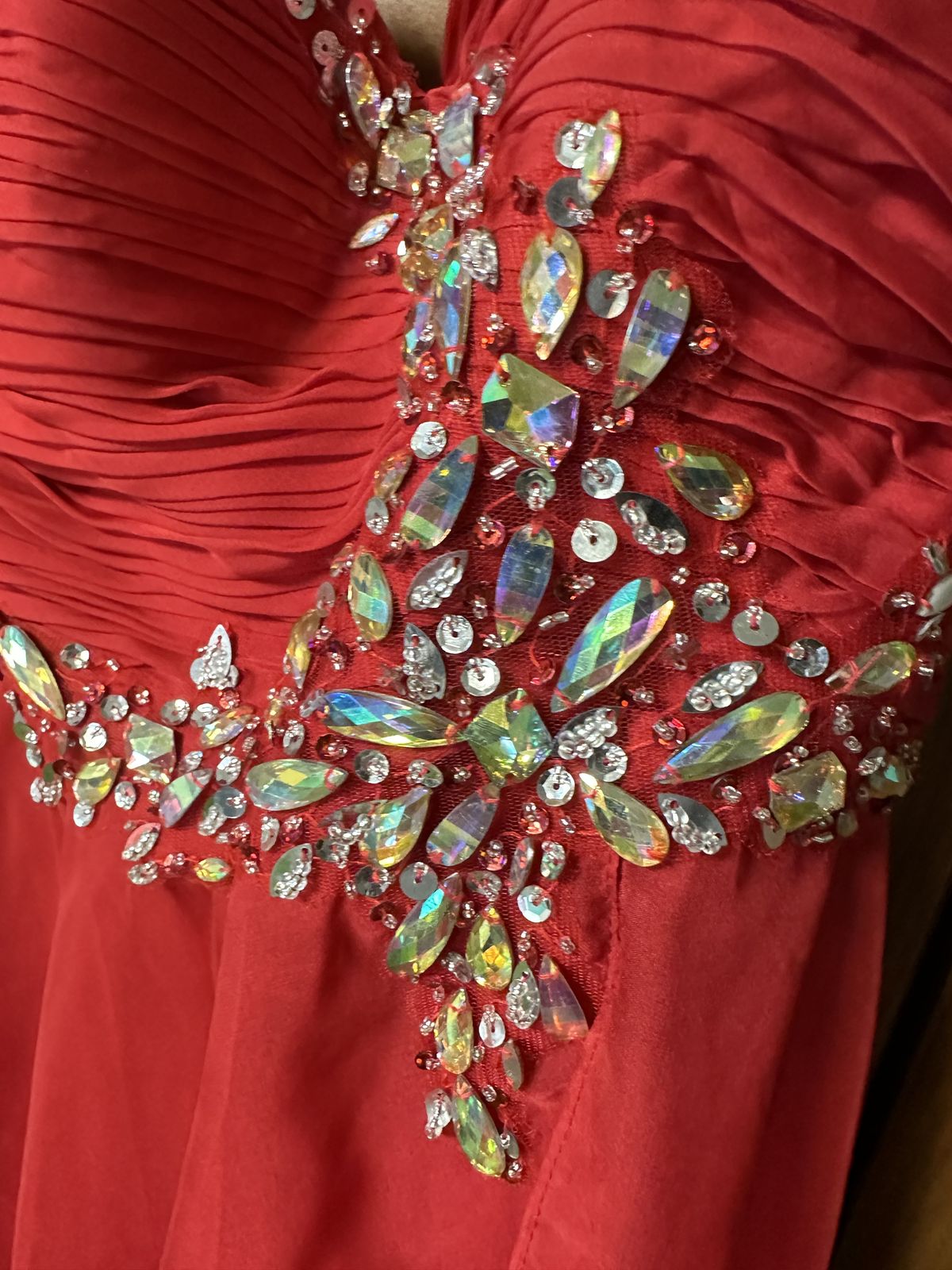 Size 8 Prom Red Cocktail Dress on Queenly