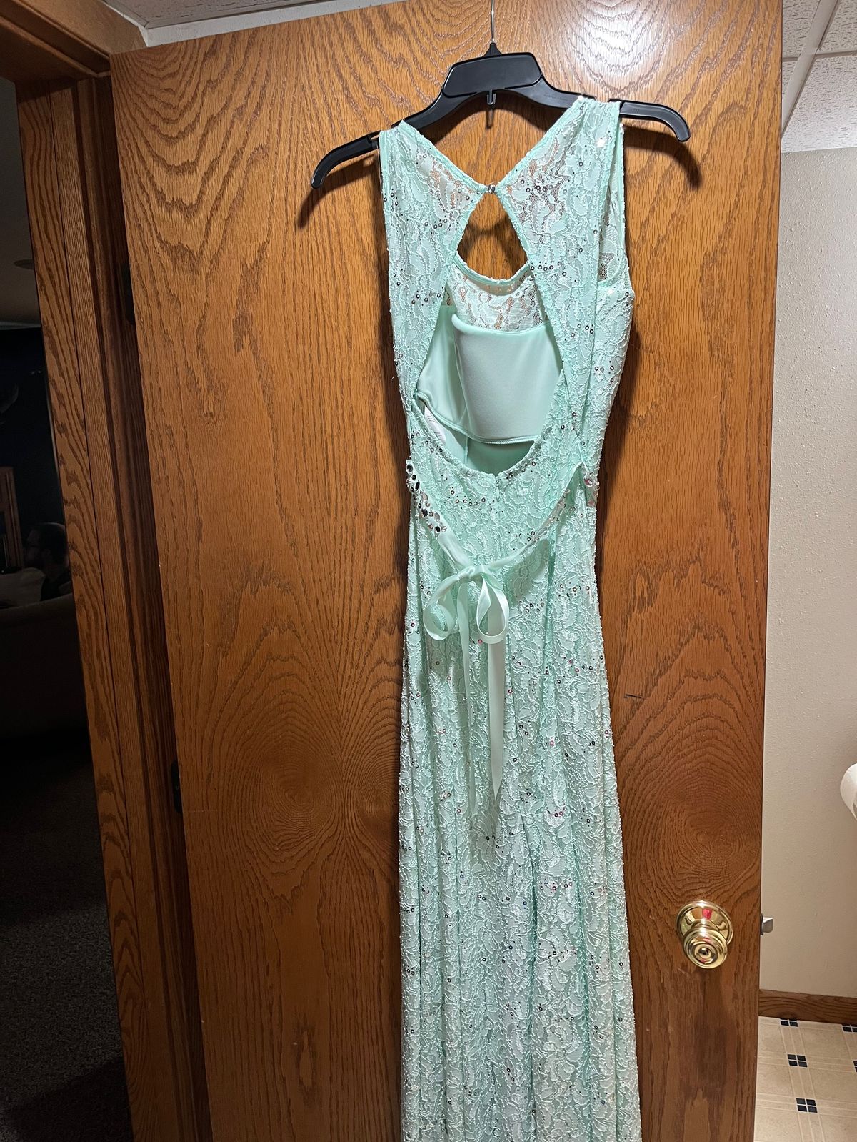 Girls Size 5 Prom Green Mermaid Dress on Queenly