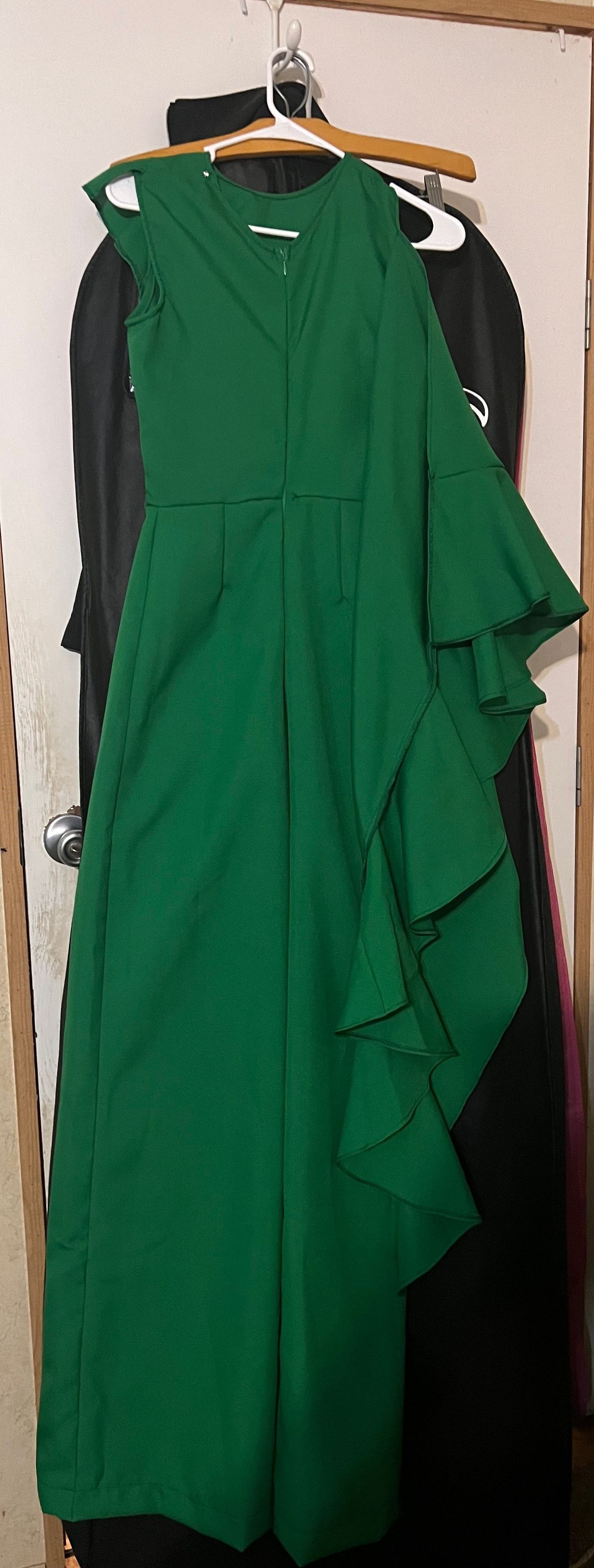 Size 6 Prom Green Formal Jumpsuit on Queenly